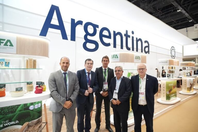 Los gobernadores de Santiago del Estero y Catamarca participan de la Feria Internacional Gulfood en Dubai