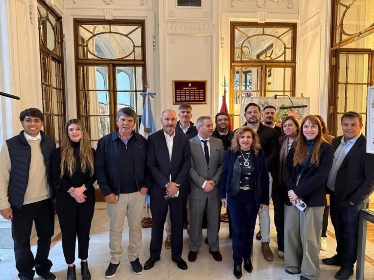 Norte Grande con autoridades del Ayuntamiento de Madrid y de la Embajada Argentina en Madrid